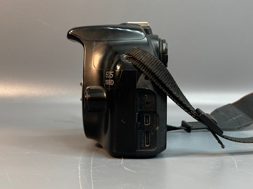 Canon 1100D Body 75.377 Кадров