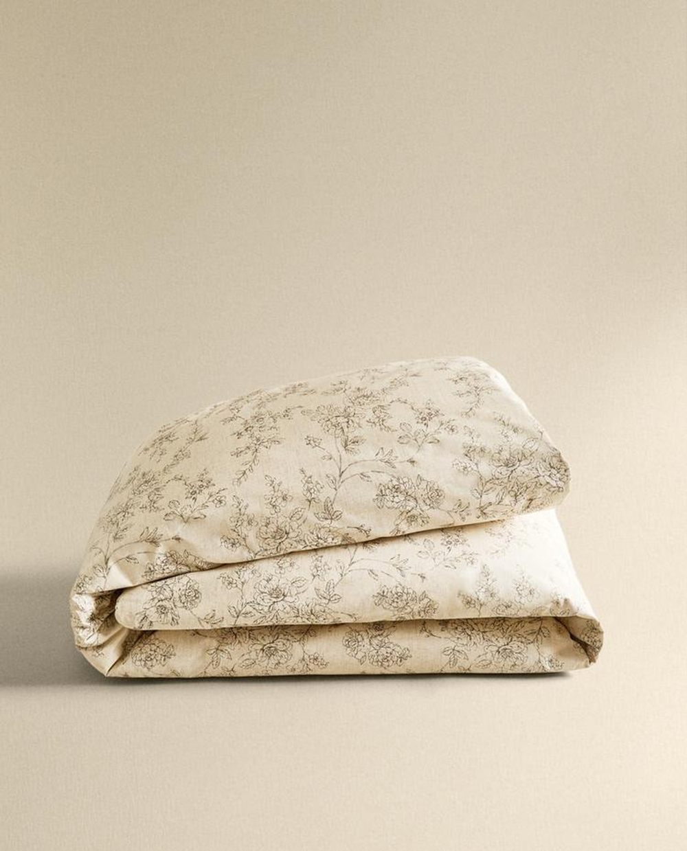 ZARA HOME ПОДОДЕЯЛЬНИК С ЦВЕТОЧНЫМ ПРИНТОМ, БЕЖЕВЫЙ