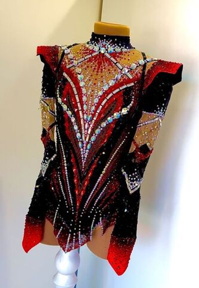 Купальник для художественной гимнастики