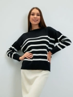 Джемпер в полоску вязаный