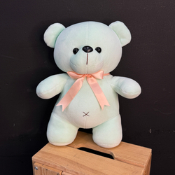 Медвежонок плюшевый с ленточкой
