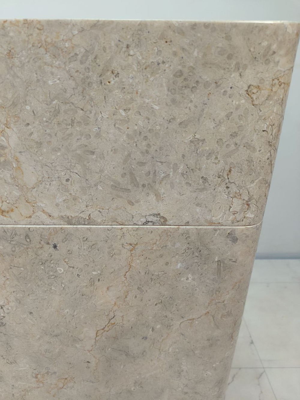 Раковина напольная из мрамора Square Cream RN-65929 45х45х90 из натурального камня