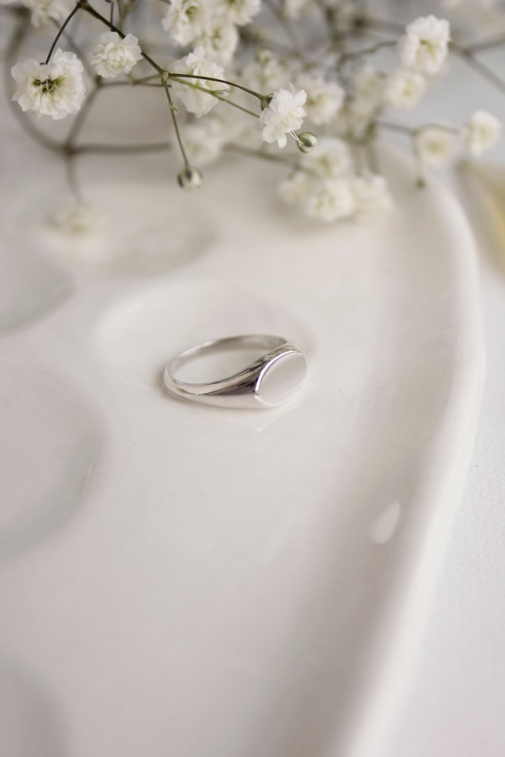 Кольцо-печатка Femi