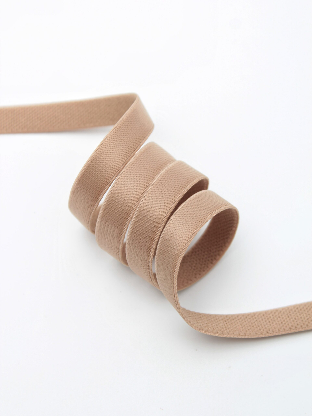 Резинка бретелечная загорелая телесная глянцевая плотная 10 мм