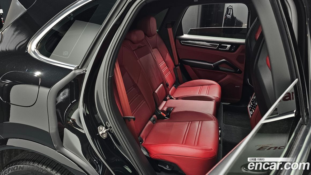 Porsche Cayenne (PO536) 3.0 Platinum Editions (11.2022)