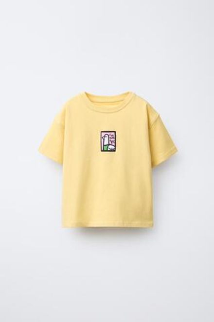 ZARA ФУТБОЛКА С НАШИВКОЙ, ЖЕЛТЫЙ