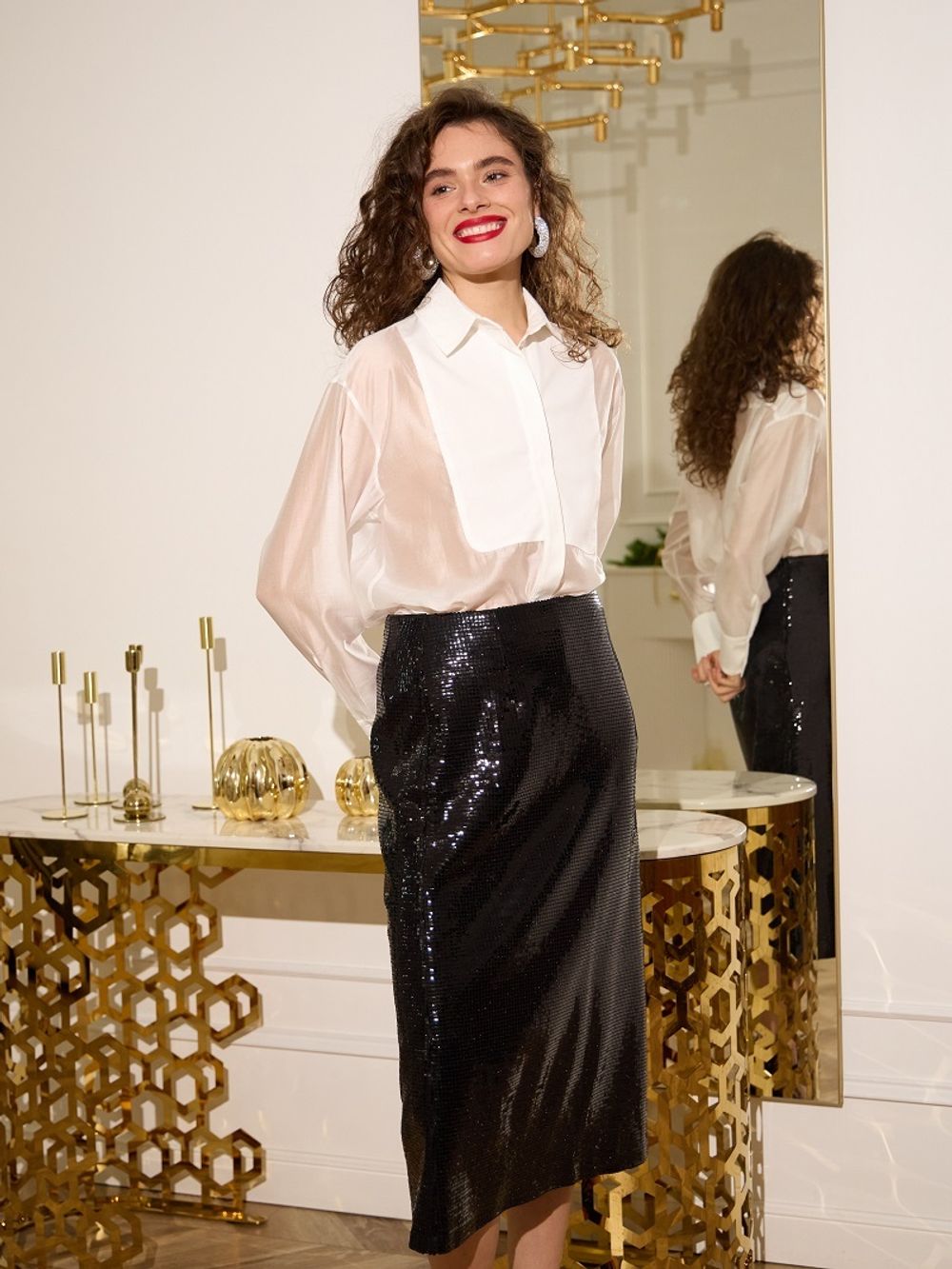 Юбка черная с пайетками