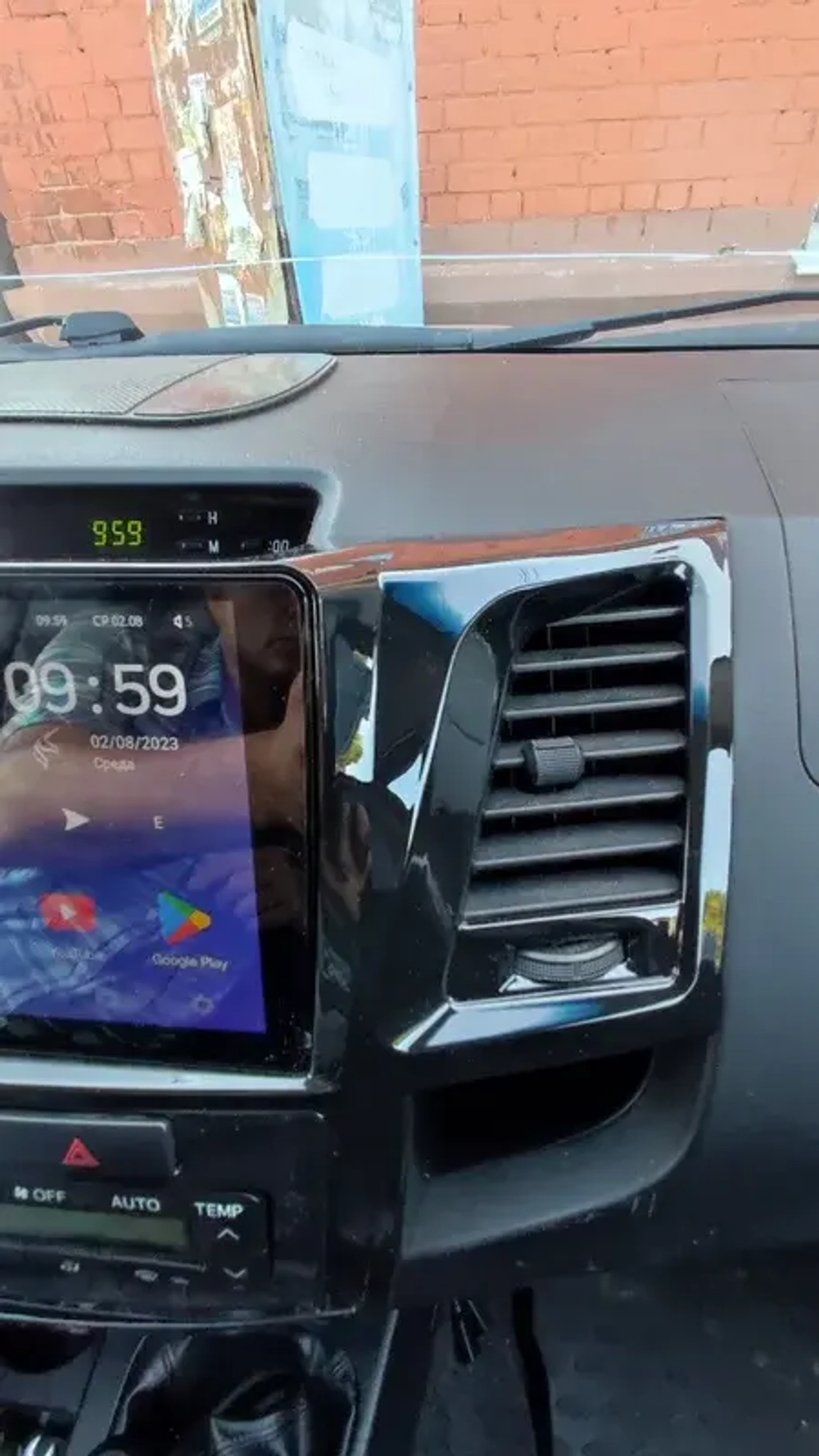 Магнитола для Toyota Hilux 2011-2015 - Vaycar VA77-1143 на Android 13, 8-ядер, 4G SIM-слот