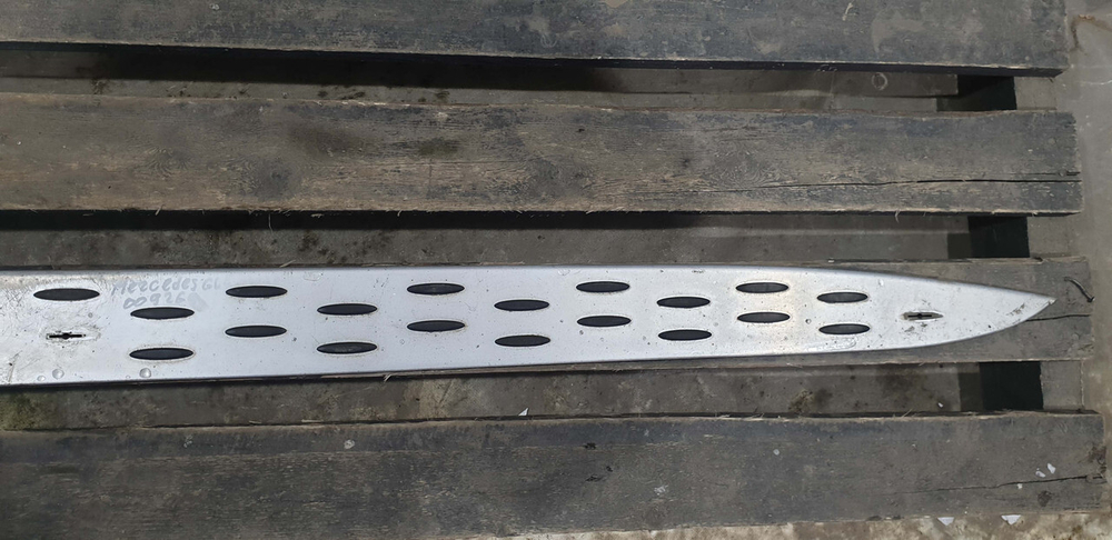 Накладка порога левого Mercedes ML GLE (W166) 11-18 Б/У Оригинал A1666900375