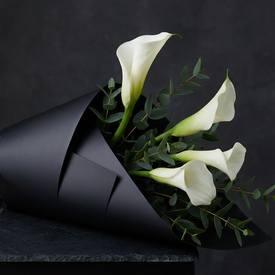 Цветы для мужчин: что можно дарить и как выбрать