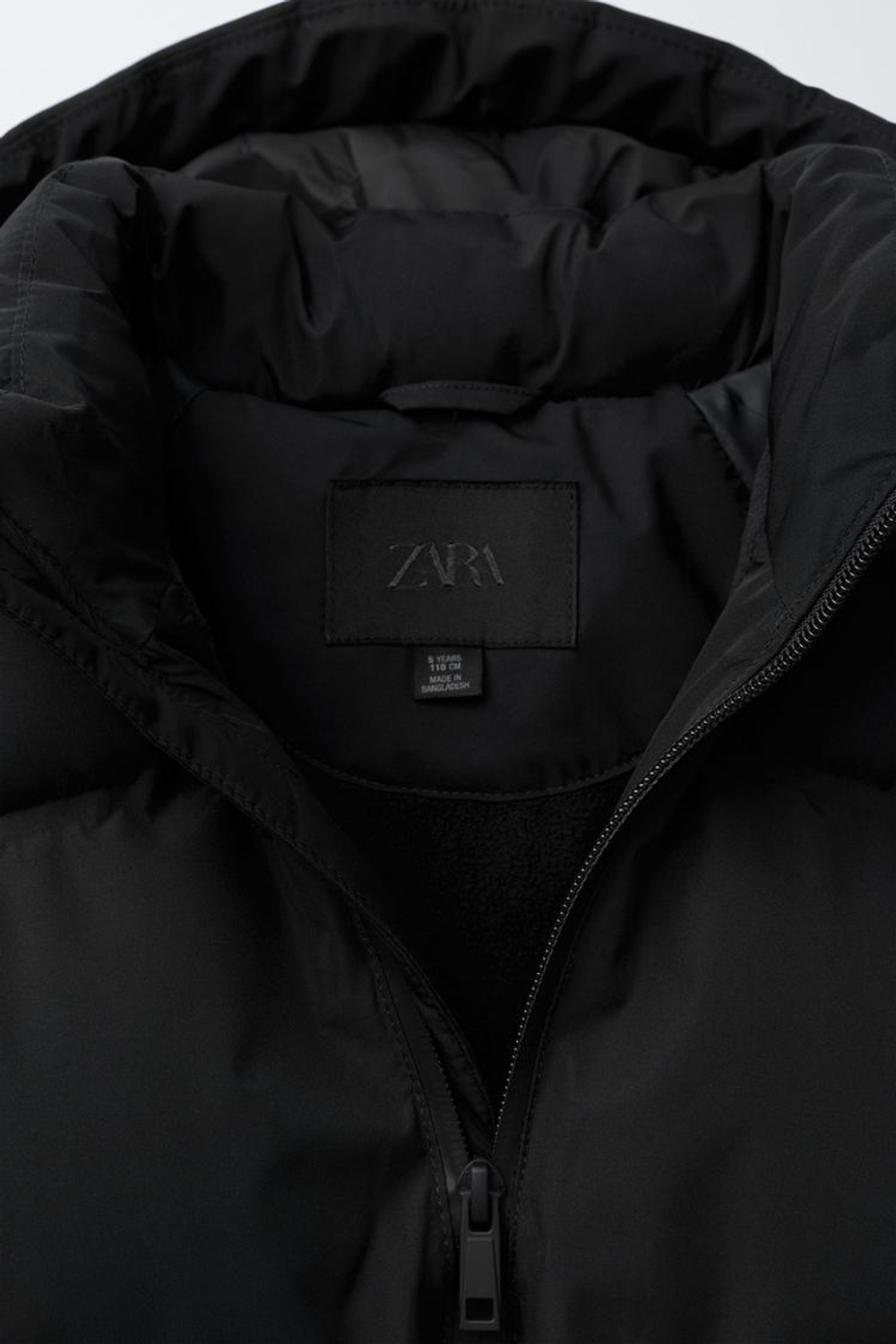 ZARA СТЕГАНЫЙ ПУХОВИК С КАПЮШОНОМ WATER REPELLENT, ЧЕРНЫЙ