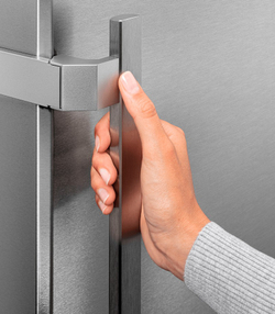 Холодильник Liebherr CBNbsa 5753