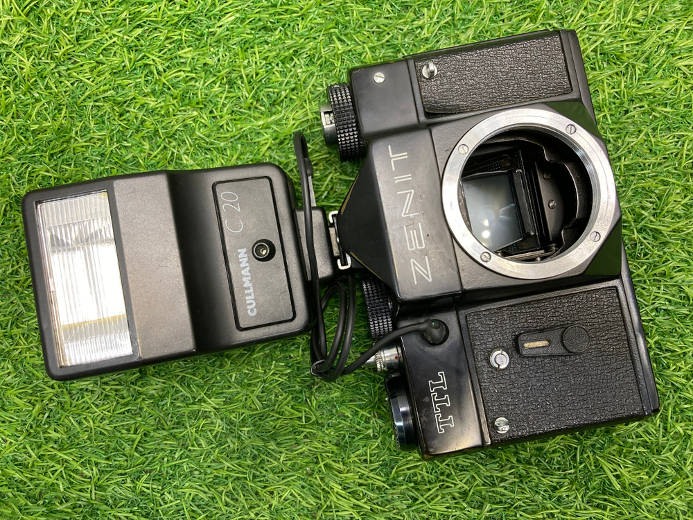 Зенит TTL + Гелиос-44M + Cullmann C20
