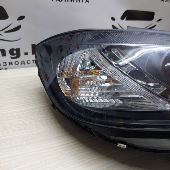 Передние фары daylight black для Opel Zafira A