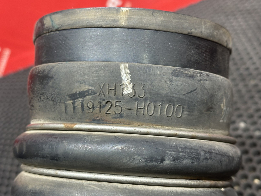 Патрубок интеркулера 2023г