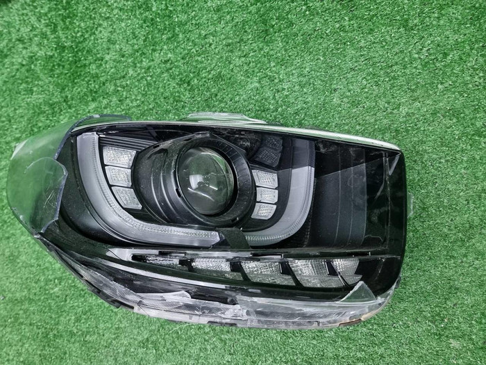 Битая Фара правая Kia Picanto 3 JA (17-21) галоген