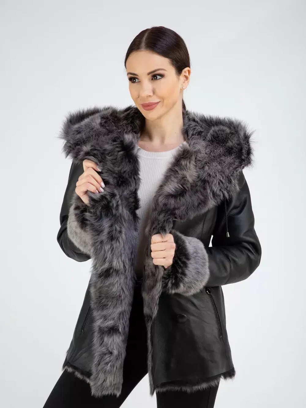 Дубленка натуральная зимняя с капюшоном Турция