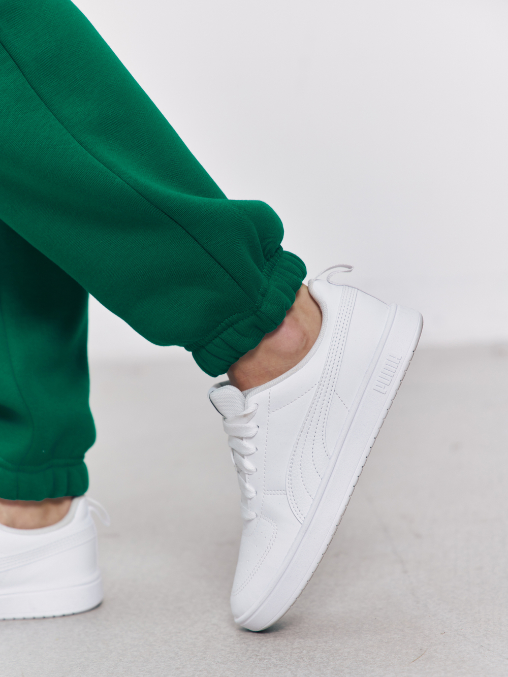 Брюки женские с начесом (зеленый)