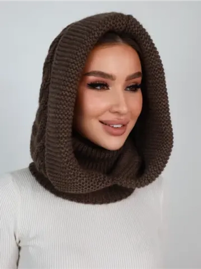 Капор вязаный теплый