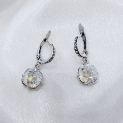 "Флегра мод." серьги в серебряном покрытии из коллекции "Циркония" от Jenavi с английским замком