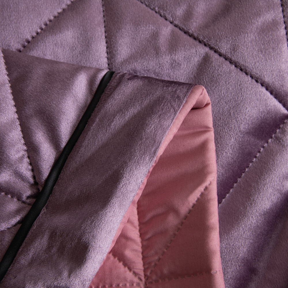 Велюровое покрывало в клетку с наволочками OVL042