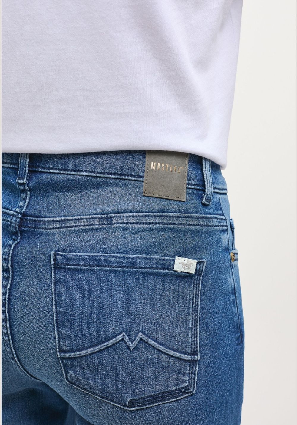 Джинсы Crosby Relaxed Slim 1013592-5000-702