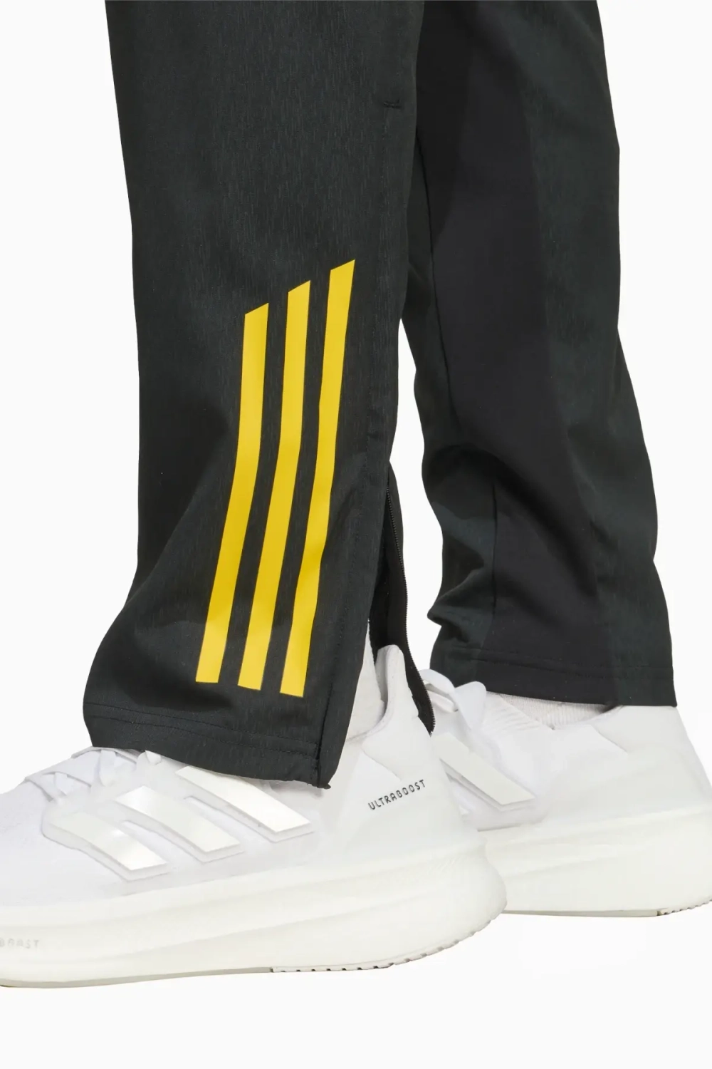 Штаны adidas Manchester United 25/26 Presentation - черный