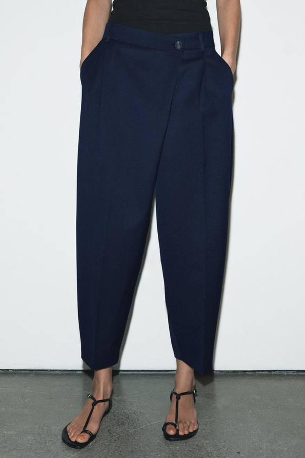 ZARA БРЮКИ С ПЕРЕКРЕСТНЫМ ПОЯСОМ, МОРСКОЙ СИНИЙ