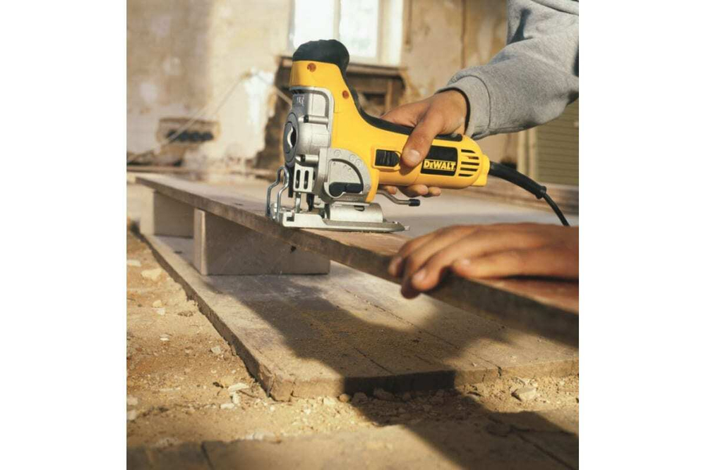 Электрический лобзик DeWalt DW333K