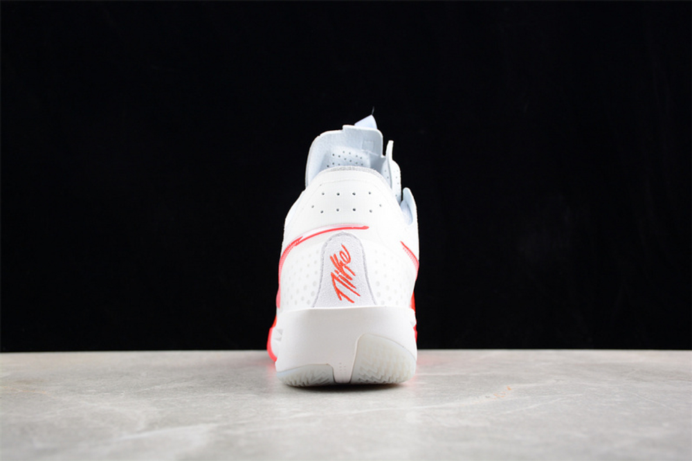 Nike air white red hotsell