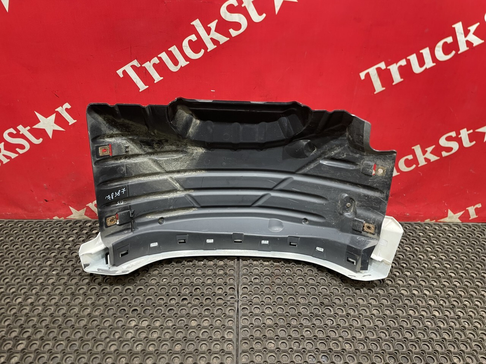 Крыло переднее левое верхняя часть 2018г.