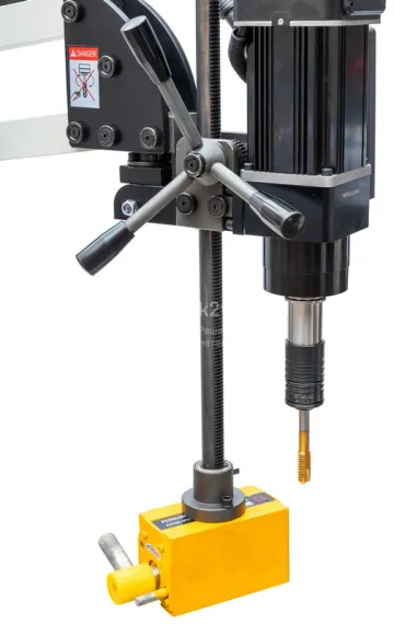 Манипулятор сверлильно-резьбонарезной Heden DTM-16 S