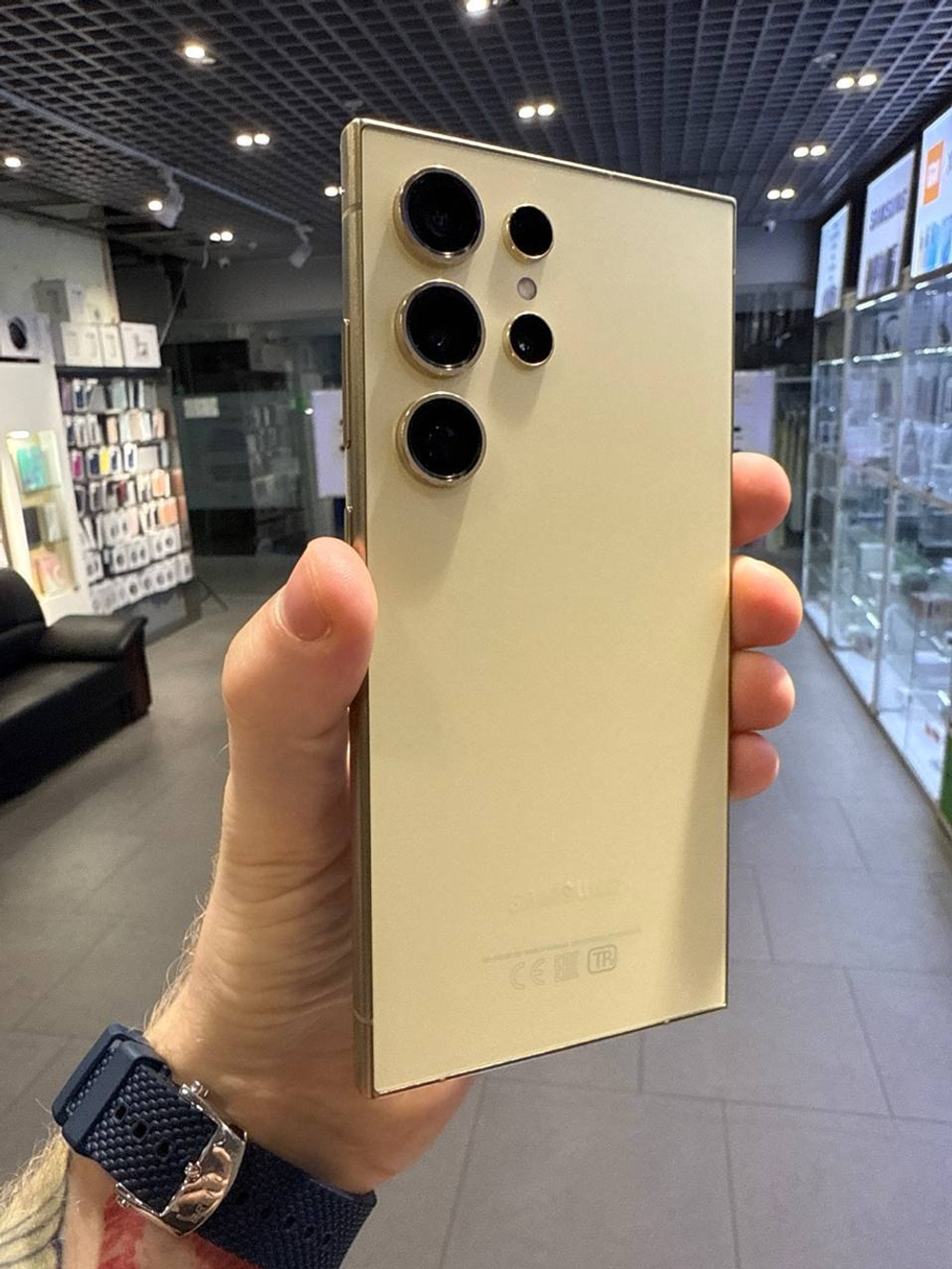 Samsung S24 Ultra 12/512gb Yellow Б/У