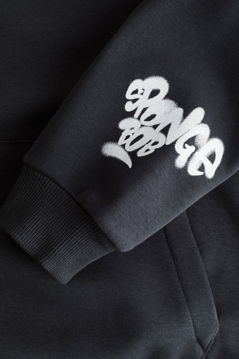 H&M Толстовка с капюшоном и принтом, темно-серый