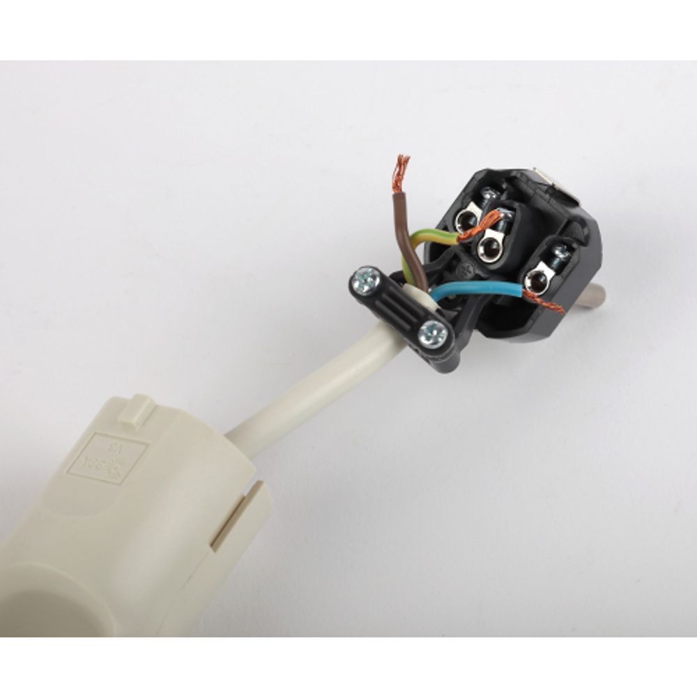 Вилка ЭРА V3 c заземлением 16A с кольцом непрямой ввод белая | Штепсельные вилки и розетки