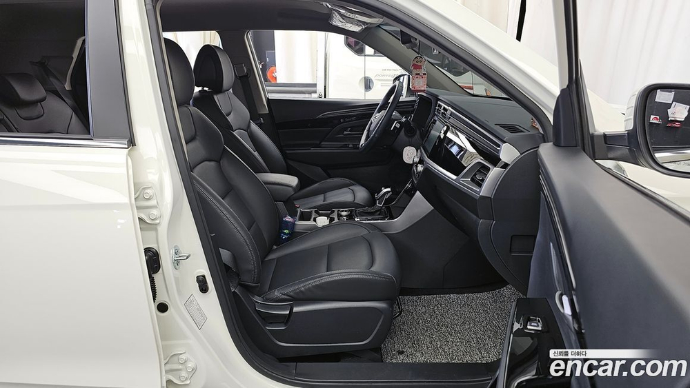 KG Mobility (Ssangyong) Beautiful Korando Бензин 1.5 2WD C7 (10.2022)