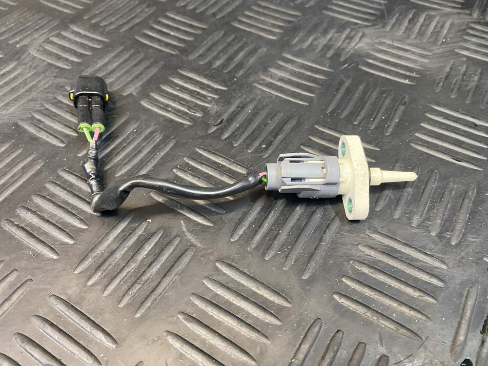 Датчик температуры впуска KTM 250 Duke 2020