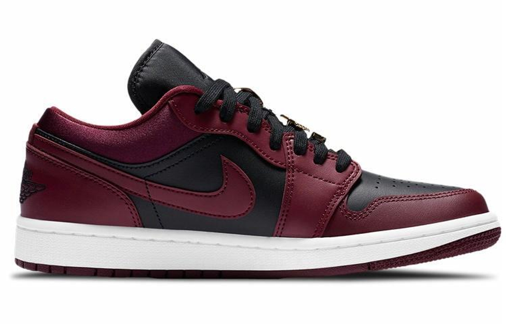 Кроссовки Jordan Air Jordan 1 Low (Женская размерная сетка)