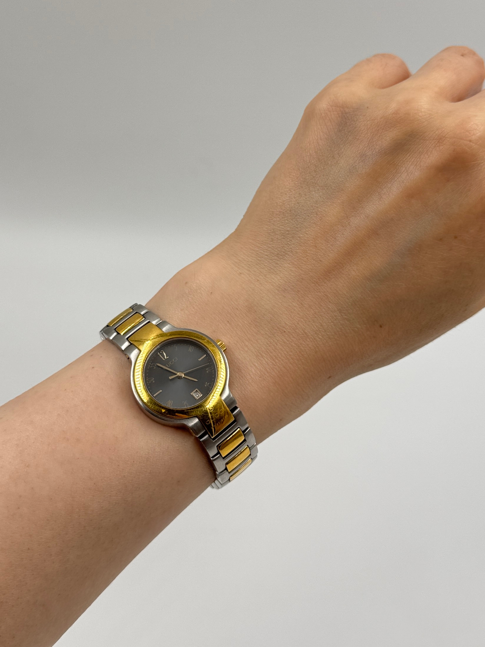 Часы Gucci 8900L