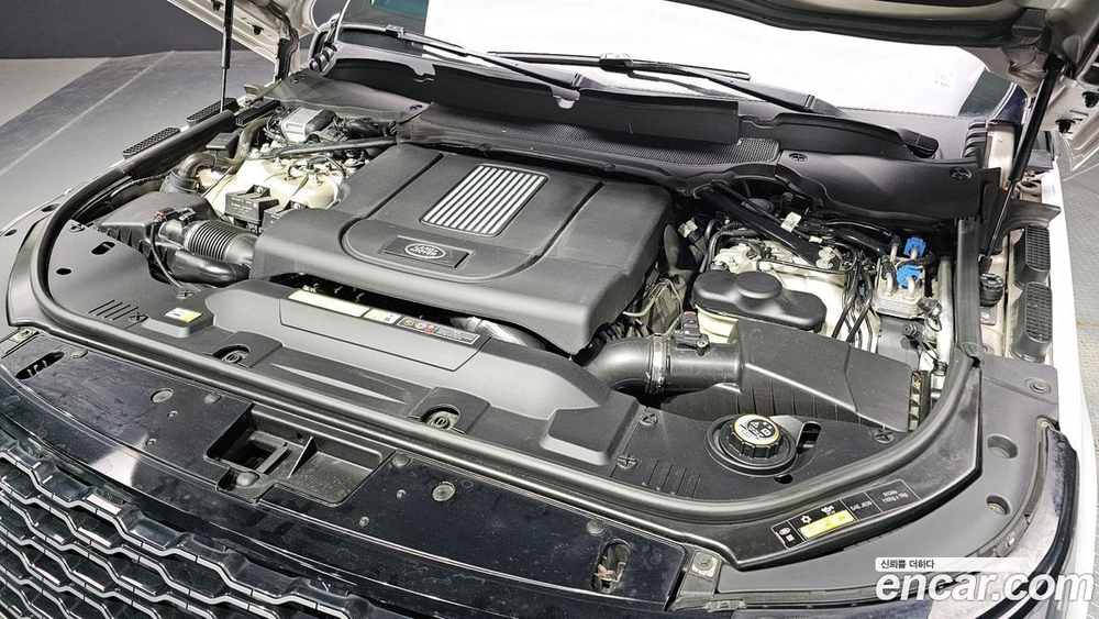 Land Rover Range Rover 4 Generation 4.4 SDV8 AB Дизель (12.2020)