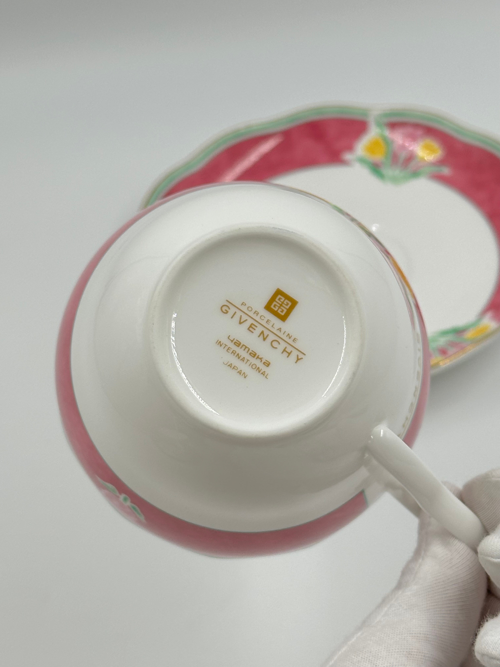Чайная пара с розовой каймой Givenchy by Yamaka