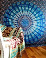 Этническое полотно с мандалой