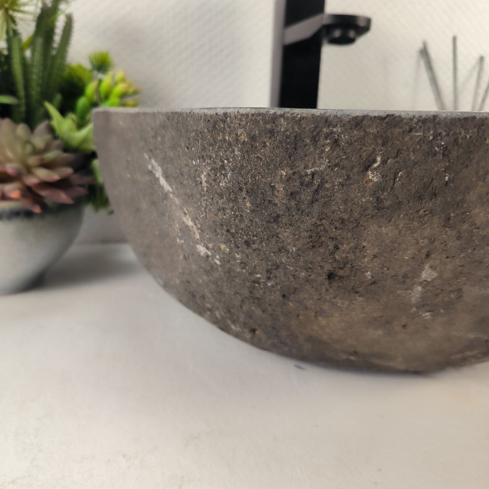 Раковина из речного камня RS-64997 38*35*15 0855