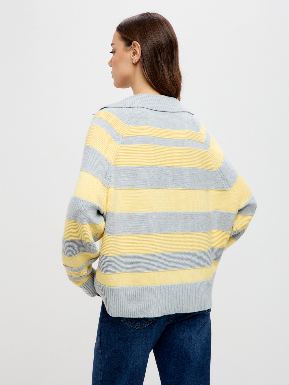 Свитер поло с V-образным вырезом