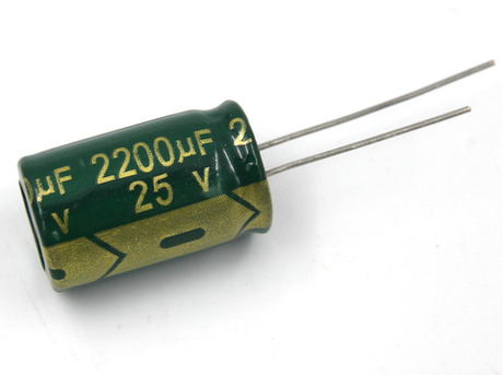 Конденсатор электролитический 25В-2200мкФ (2200uF-25V, -40+105C, 13*21мм)