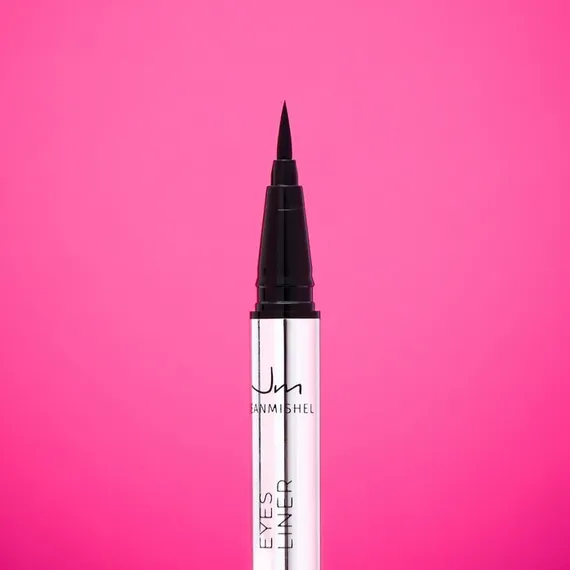 Подводка-фломастер для глаз черная MOON FOR NIGHT, фетровый стержень, черный