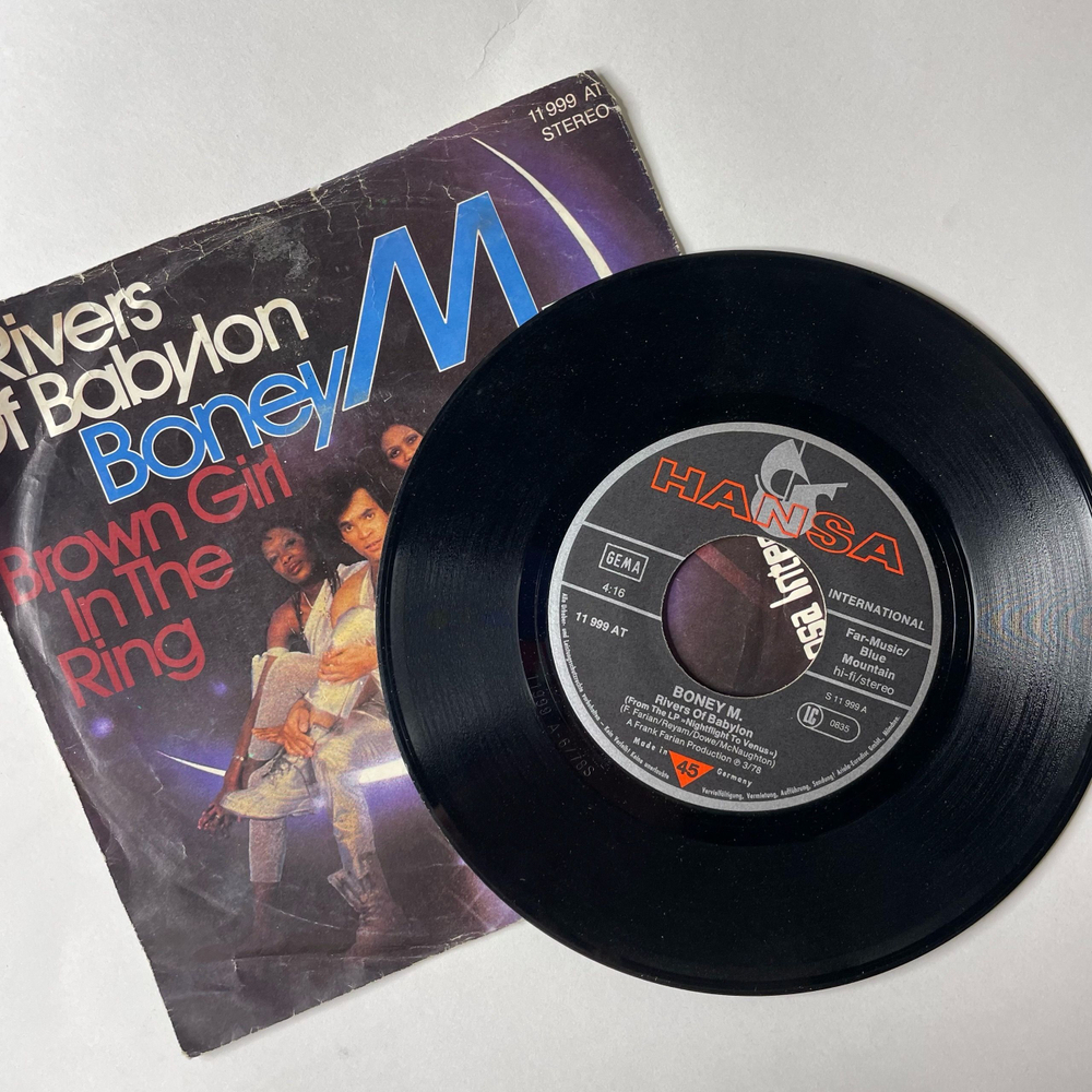 Винтажная виниловая пластинка 7 дюймов (маленькая пластинка) Boney M. Rivers Of Babylon / Brown Girl In The Ring (Германия 1978)