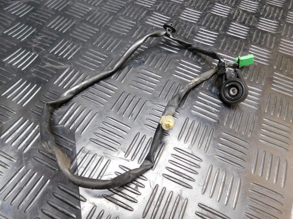Датчик боковой подножки Honda NC700XA LD RC63 050657