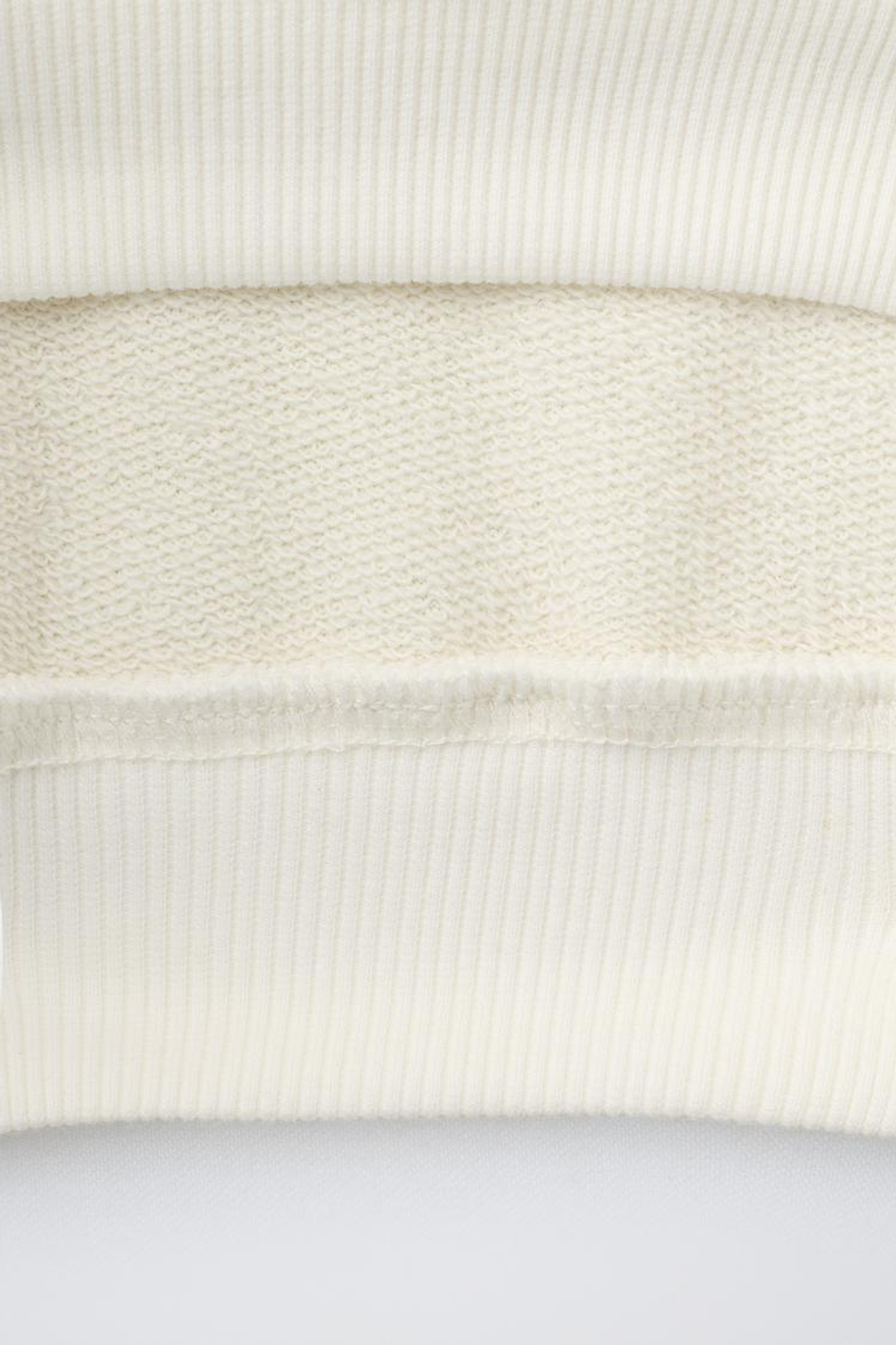 ZARA ТОЛСТОВКА С РУКАВАМИ РЕГЛАН И НАДПИСЬЮ, ЭКРЮ