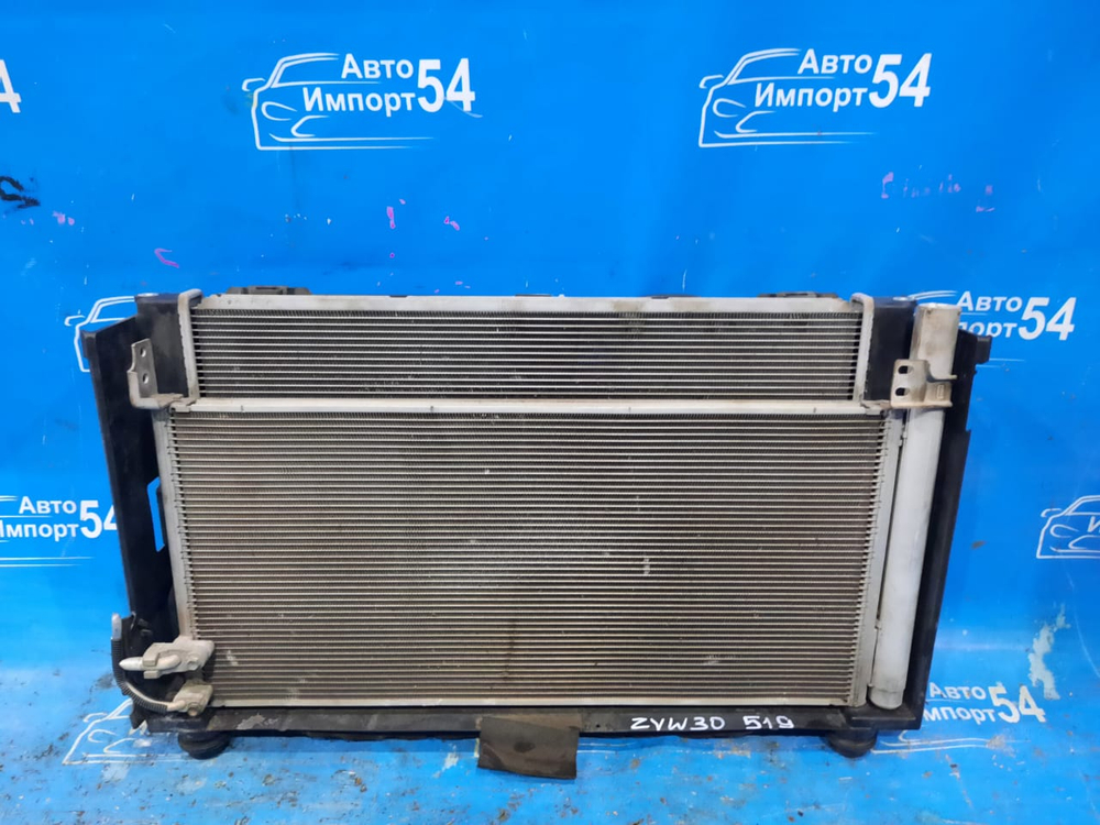 Радиатор двигателя TOYOTA PRIUS 2012